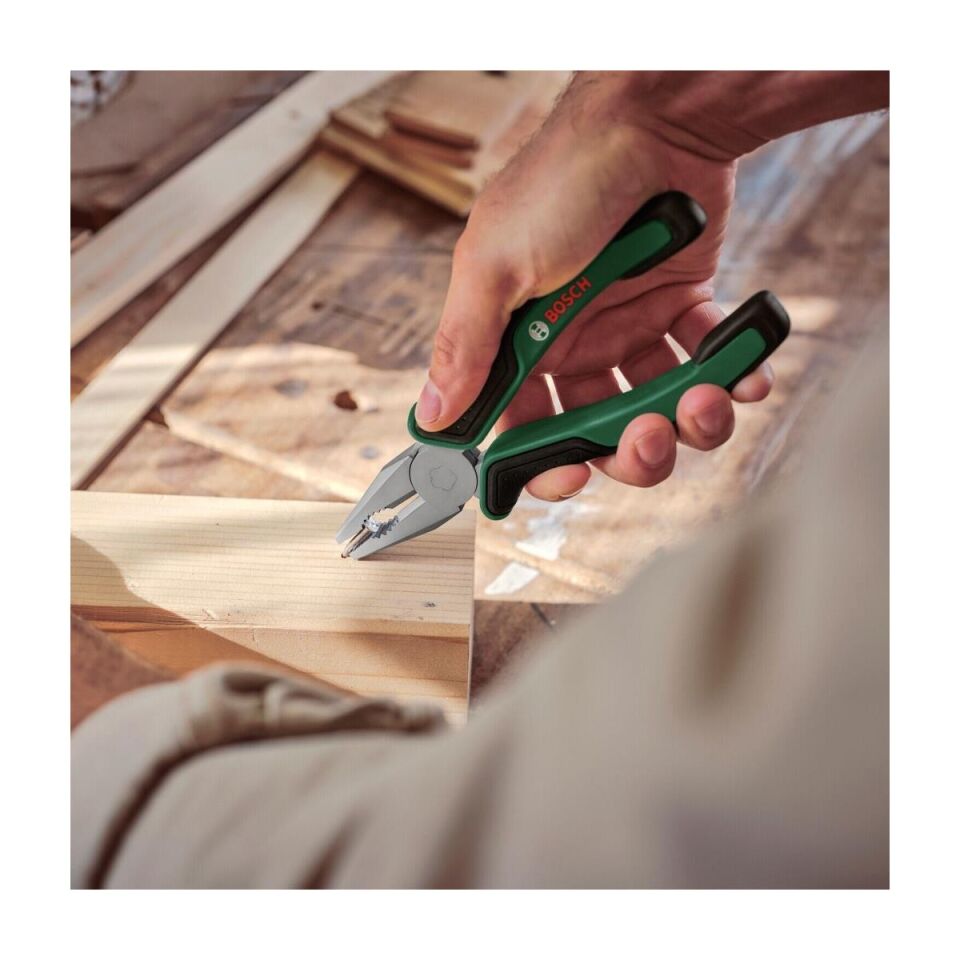 Bosch Universal 17 Parça El Aleti Seti 1600A02BY5